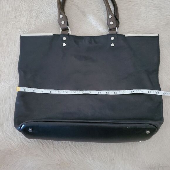 Kenneth Cole Large Tote Shoulder Bag Women's Black Green Leather Silver Hardware - Picture 5 of 15